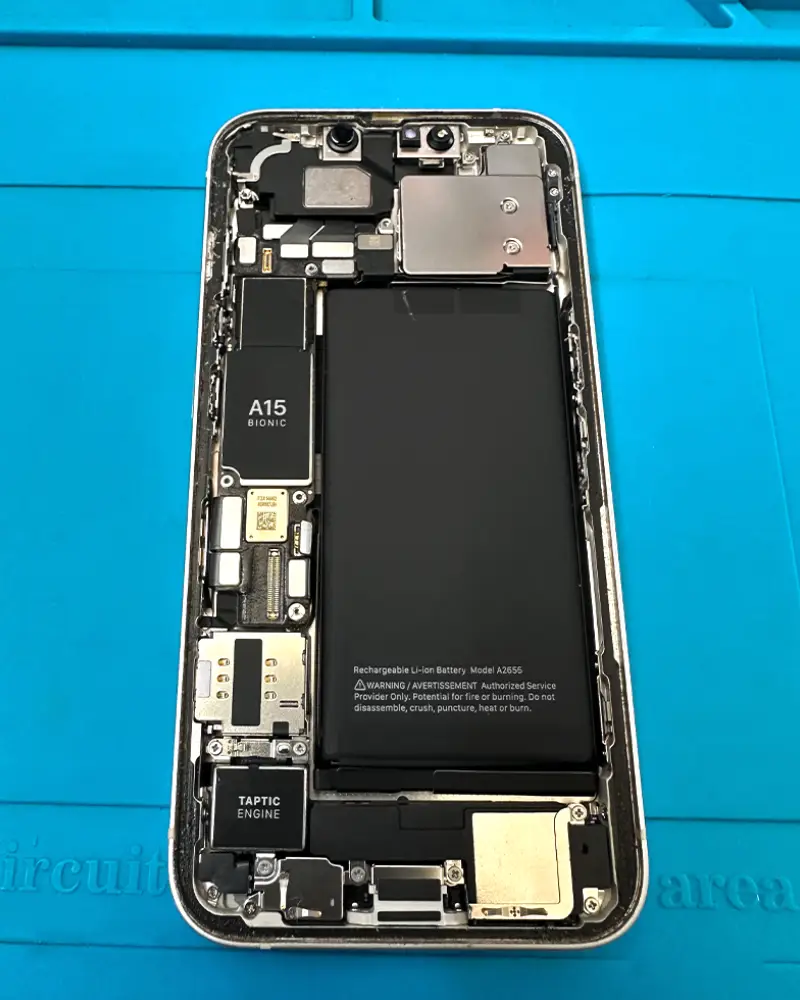 Zamena baterije na telefonu u servisu ITEK037 Kruševac