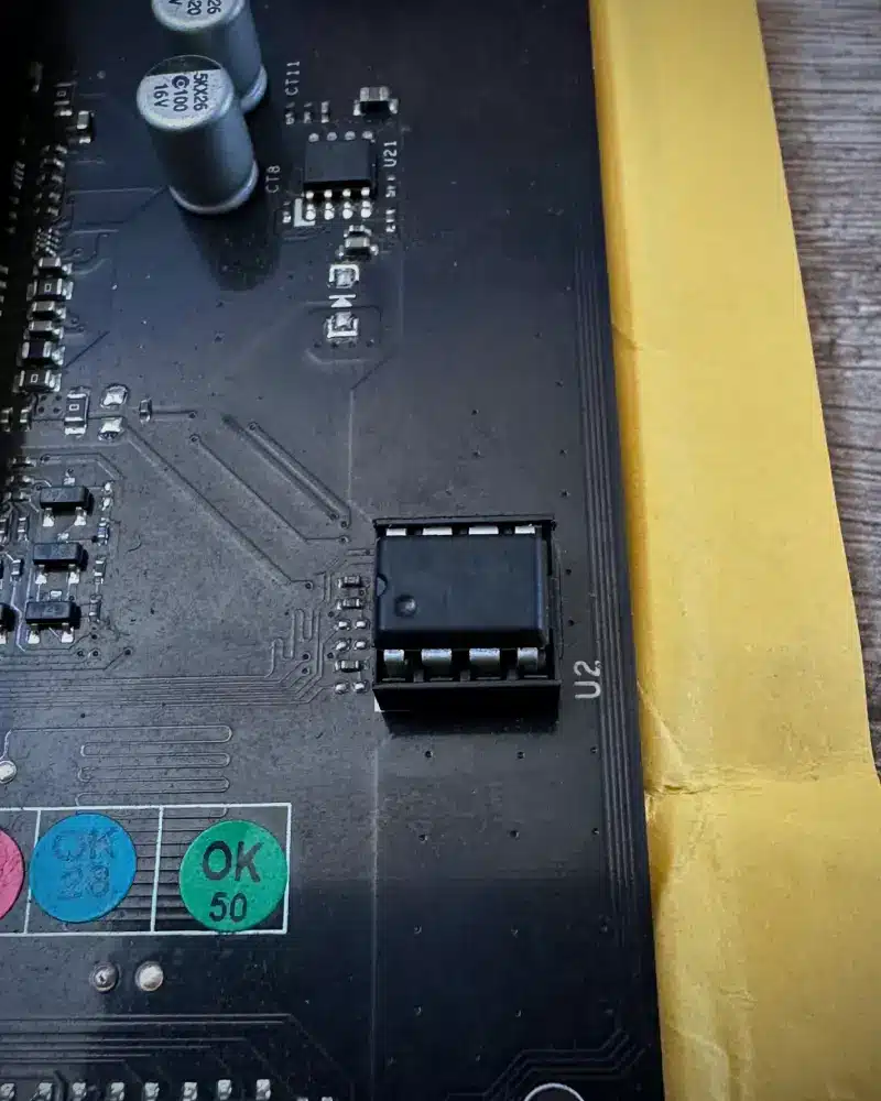 BIOS čip na matičnoj ploči