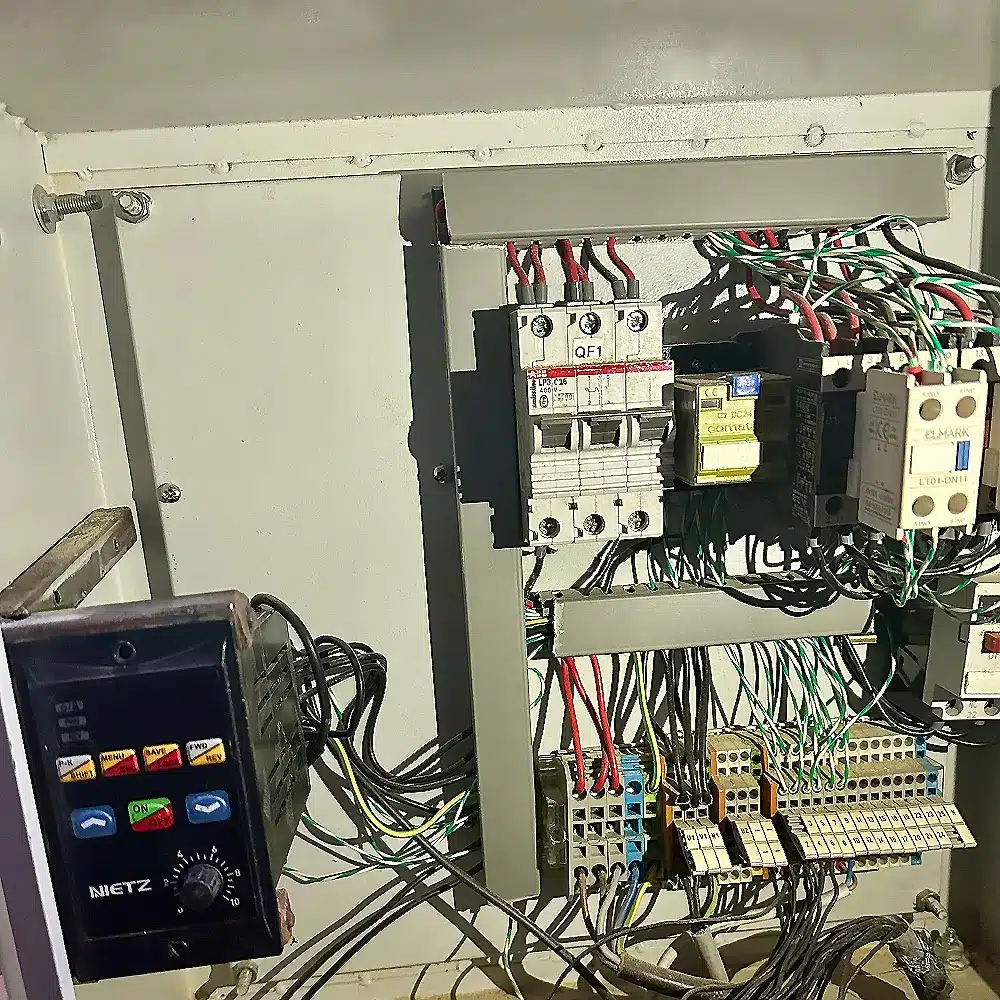 frekventni regulator za trofazni motor – testiranje ITEK037 servis