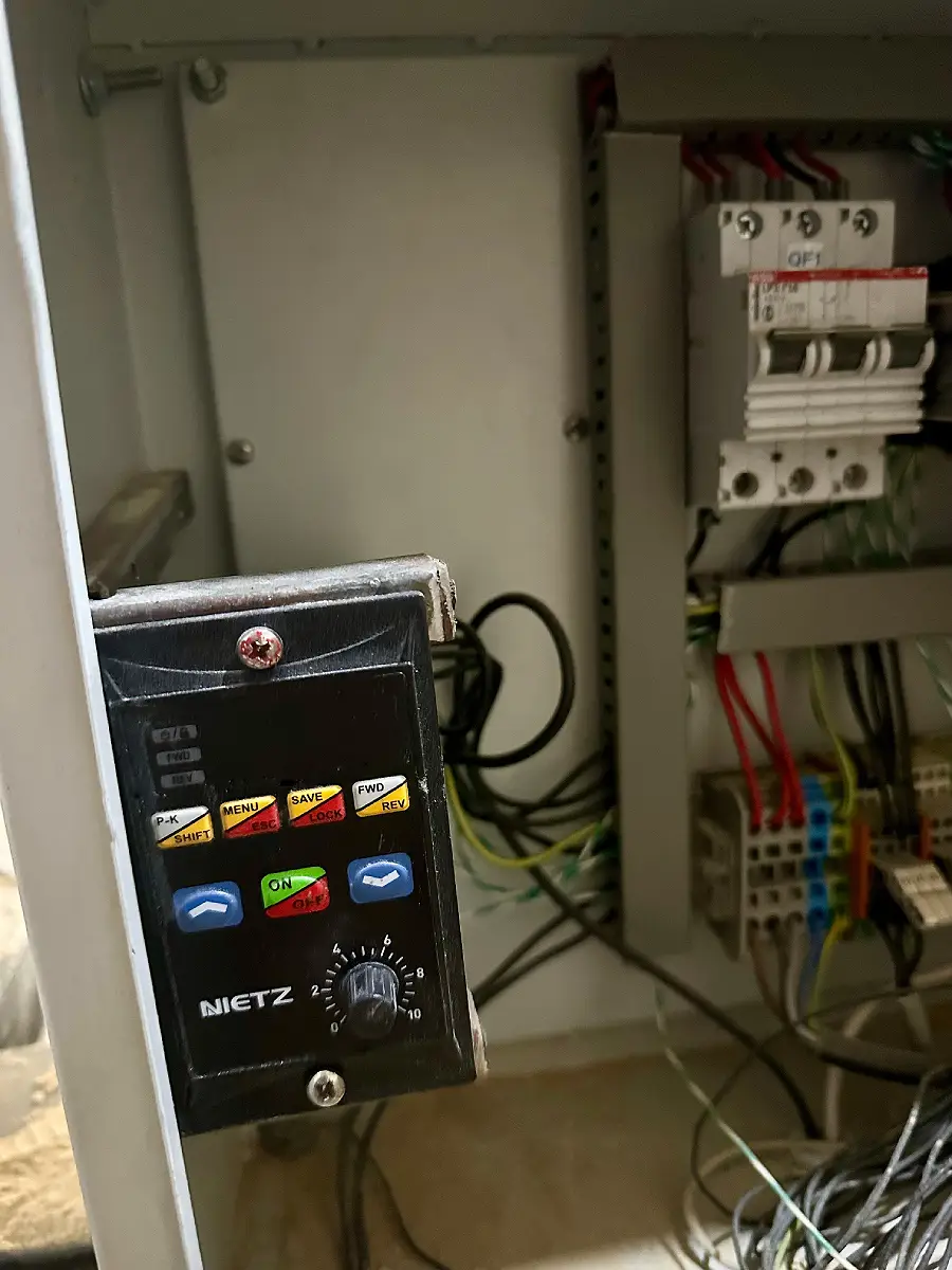 ugradnja frekventnog regulatora u Kruševcu – ITEK037 servis