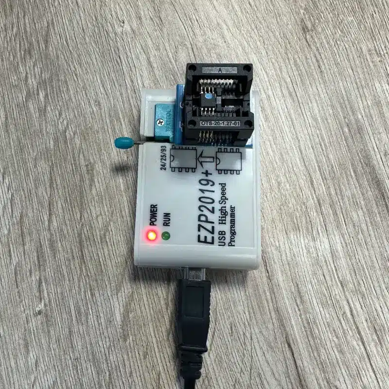 Programiranje firmware čipa