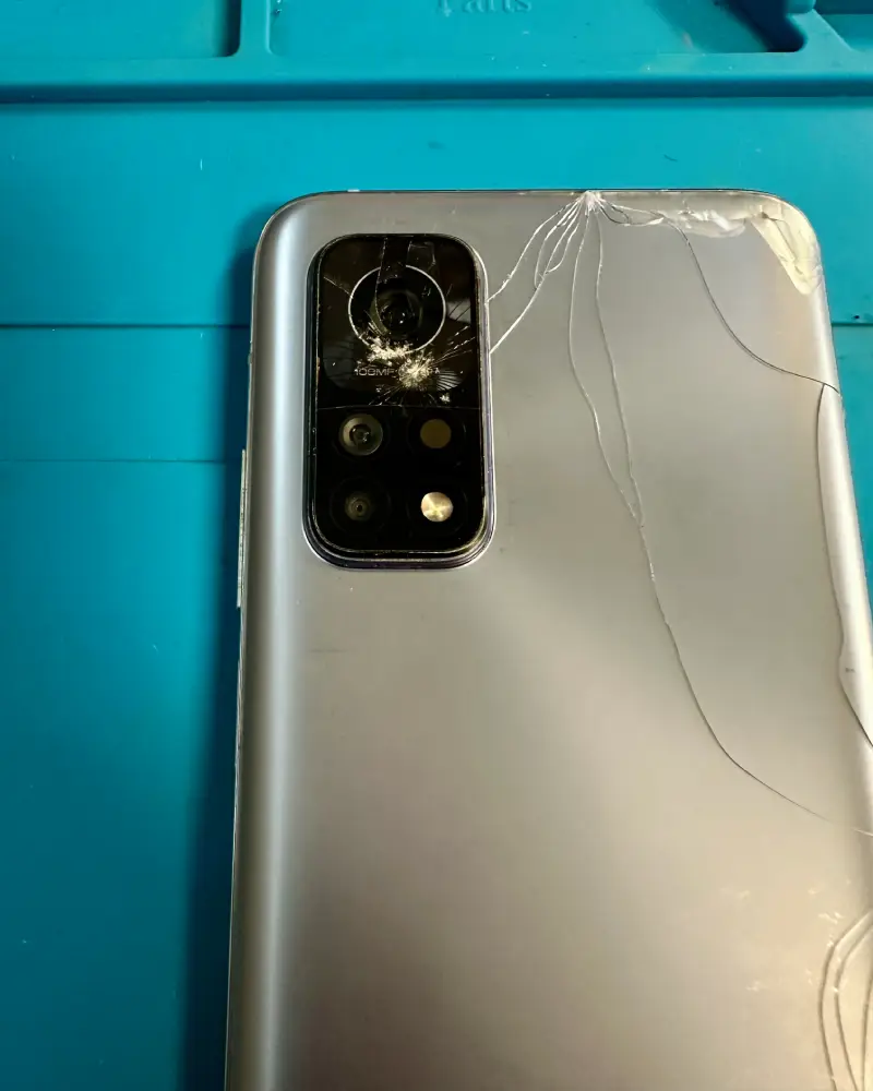 Telefon pre zamene stakla kamere – ITEK037 Kruševac