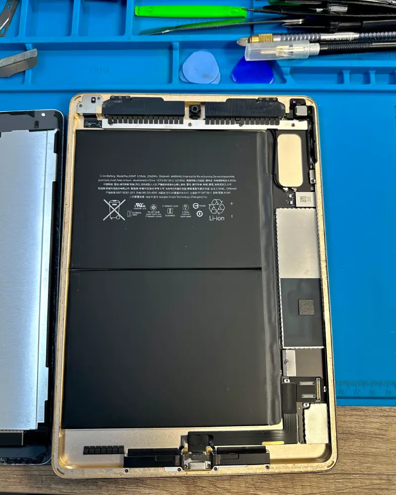 iPad Air 2 pre zamene baterije – ITEK037 servis Kruševac